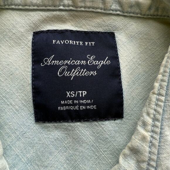 American Eagle Favorite Fit Pearl Snap Button Down Denim Shirt Size XS Western - Picture 2 of 11
